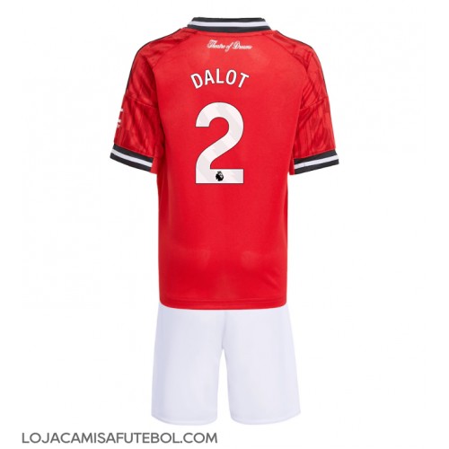 Camisa de Futebol Manchester United Diogo Dalot #2 Equipamento Principal Infantil 2025-26 Manga Curta (+ Calças curtas)